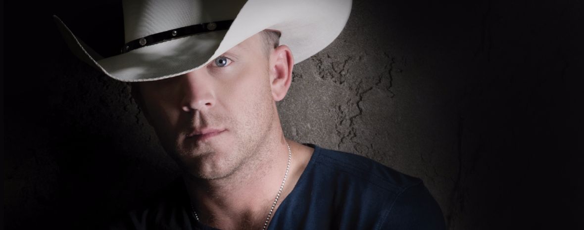 Justin Moore - Hell on a Highway Tour